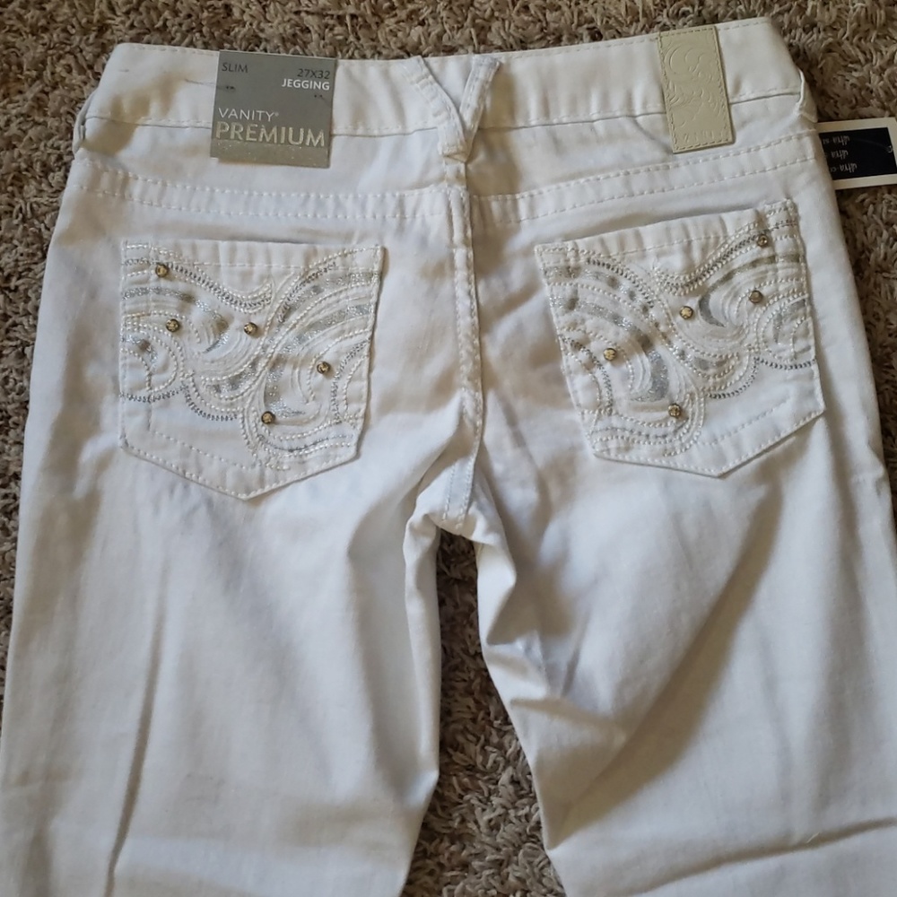 NWT Vanity Premium Collection White Jegging